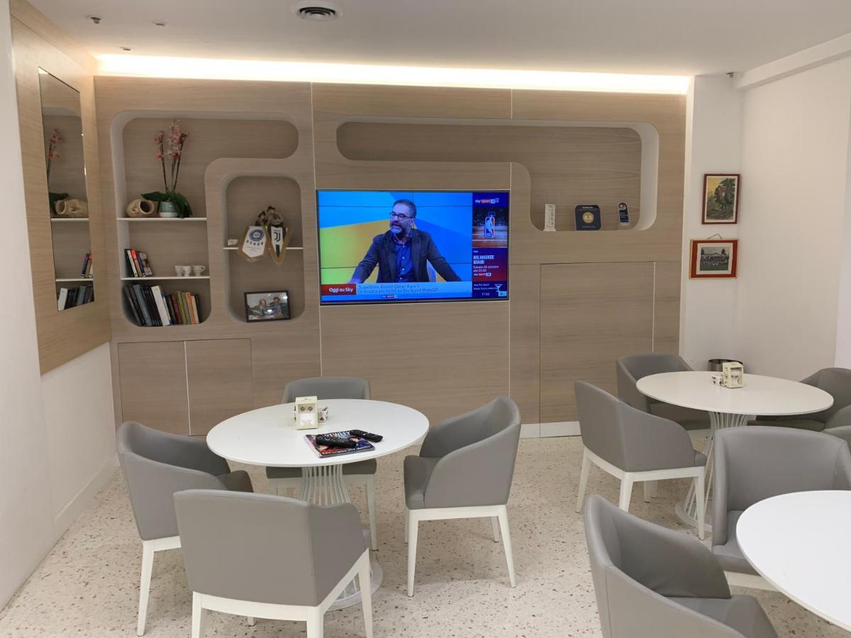ליגננו סביאדורו Hotel San Carlo מראה חיצוני תמונה
